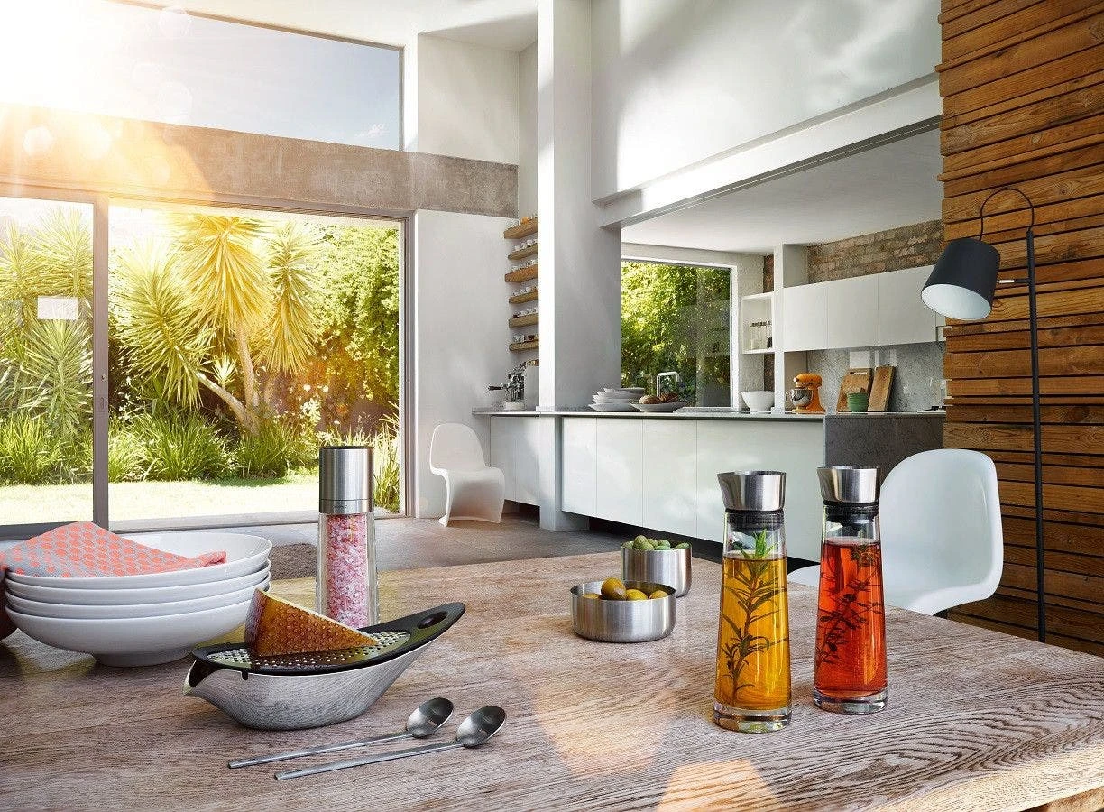 Blomus Alinjo Oil And Vinegar Glass Set 3 Blomus Alinjo Oil And Vinegar Glass Set - Image 3